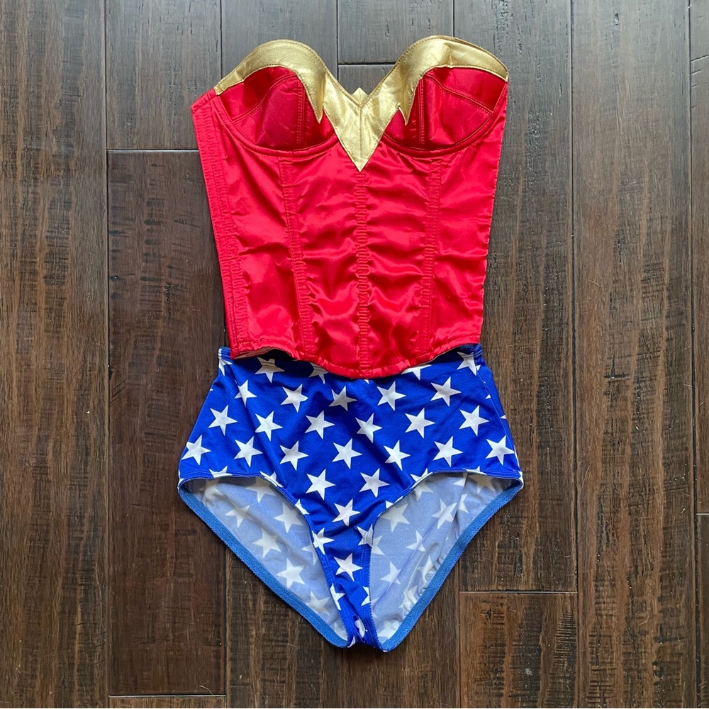 Trashy Lingerie Wonder Woman Costume Set